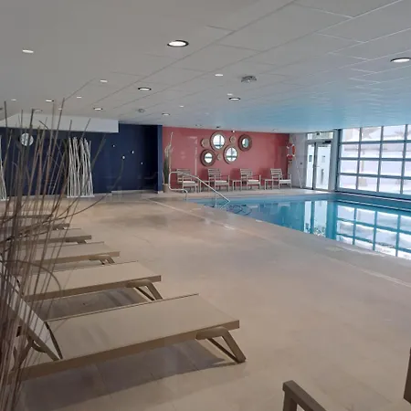 Les Penates Apartment